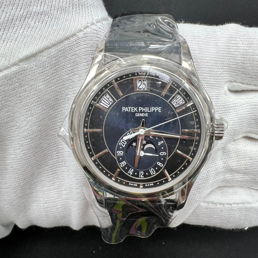 PATEK PHILIPPE ANNUAL CALENDER 5205G