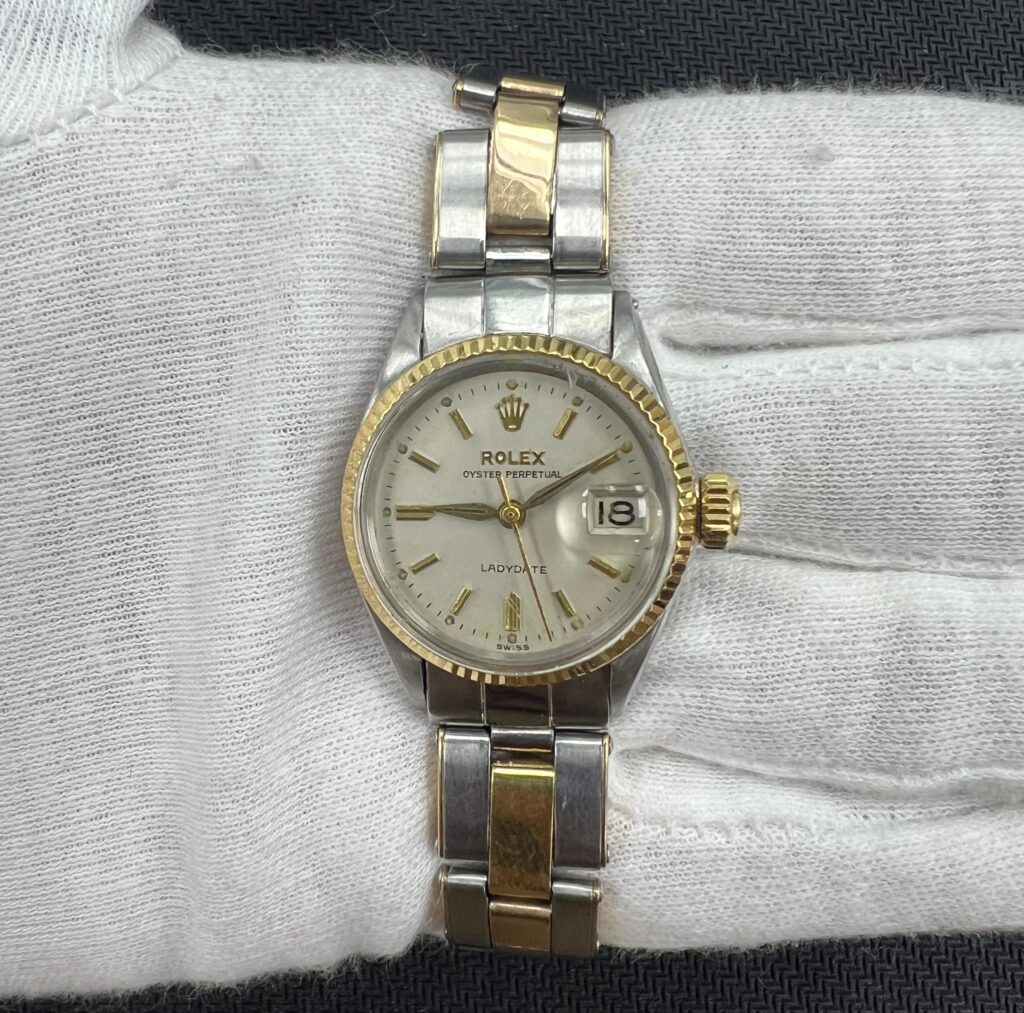 ROLEX OYSTER PERPETUAL DATE 278273