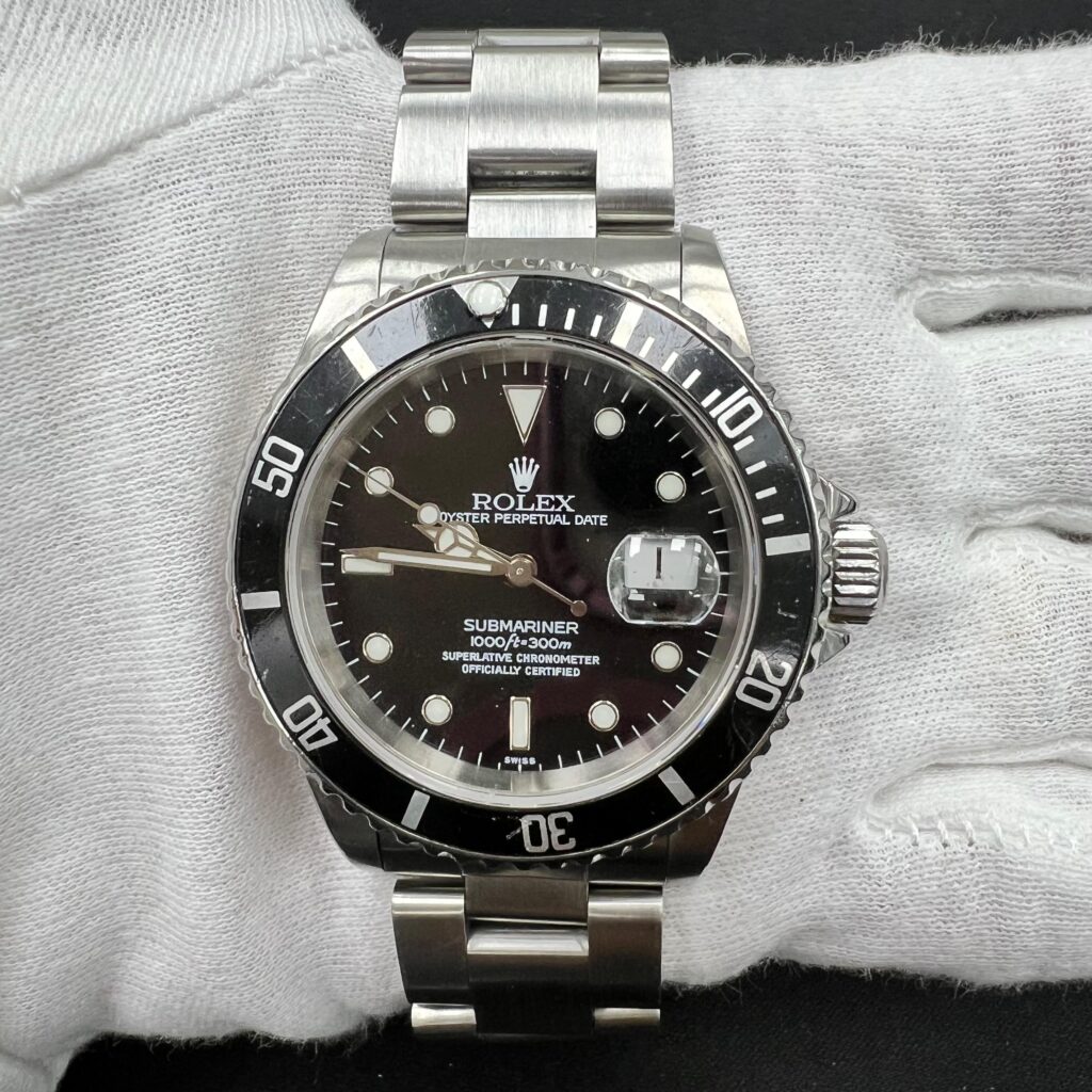 ROLEX SUBMARINER DATE 16610