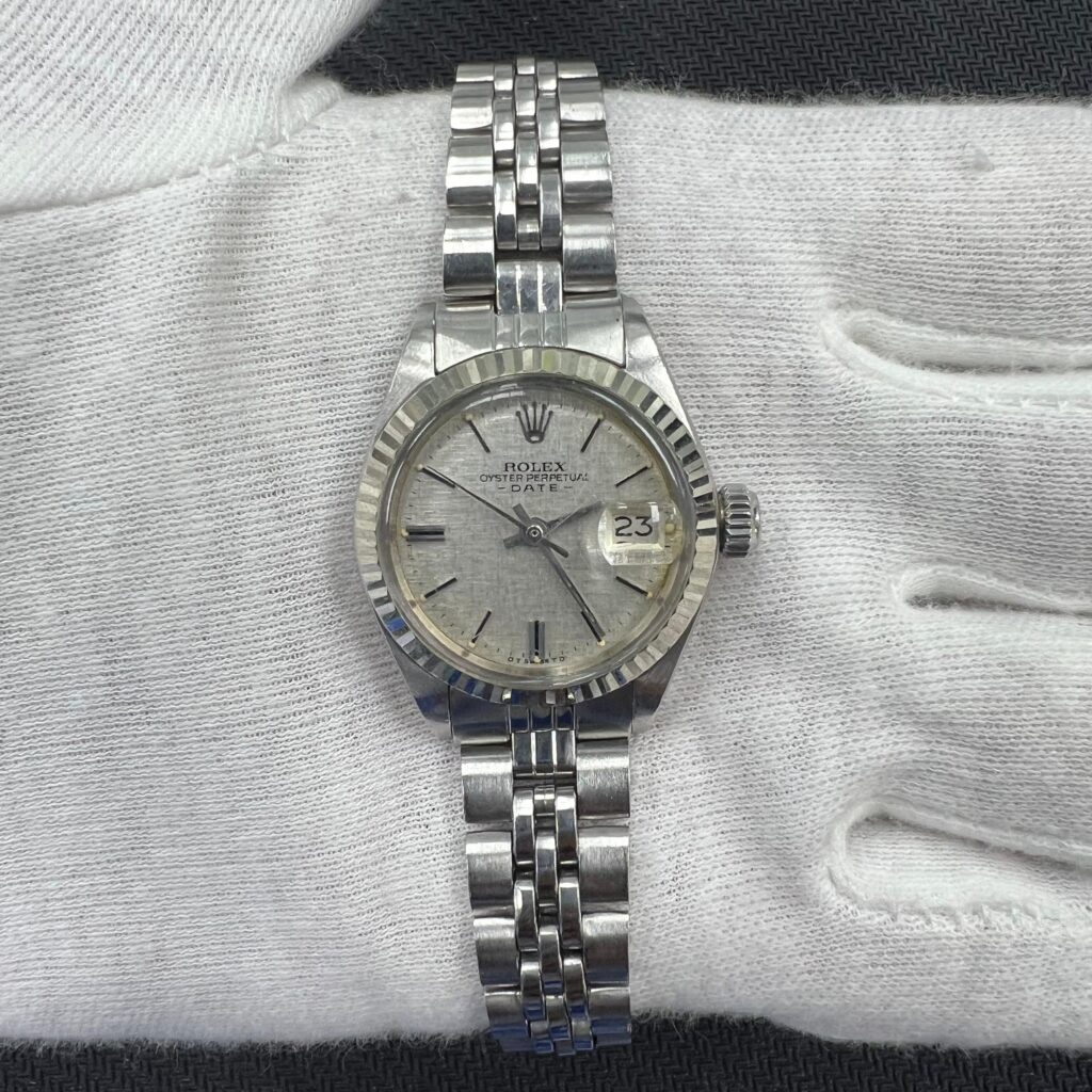 ROLEX OYSTER PERPETUAL DATE 6917SV