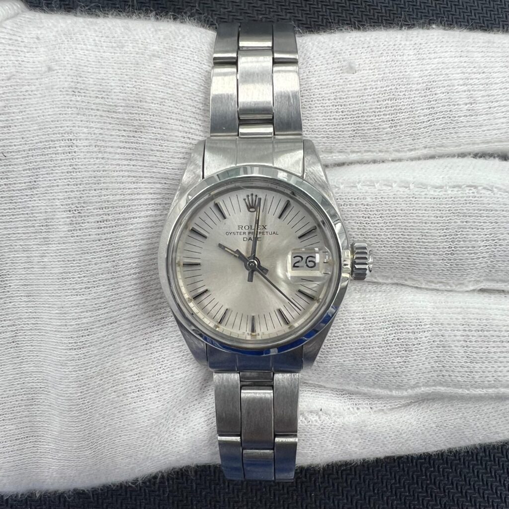 ROLEX OYSTER PERPETUAL DATE 6919SV