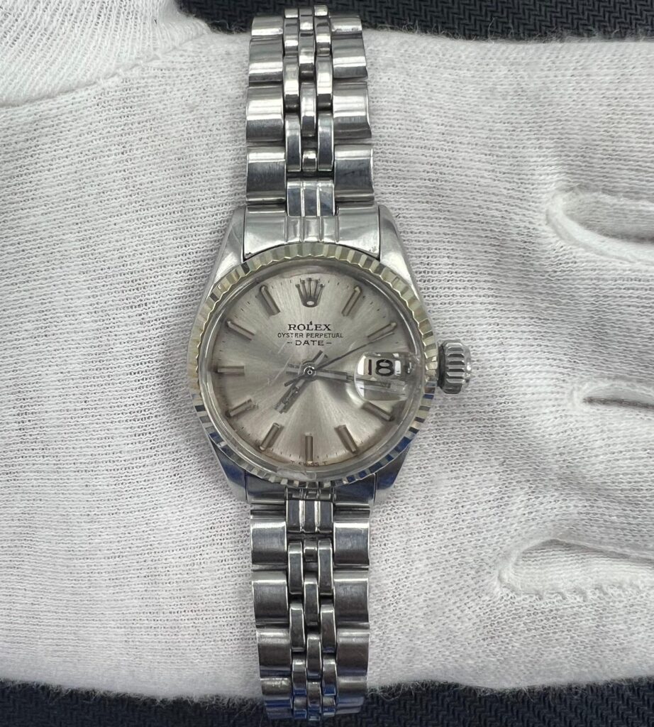 ROLEX OYSTER PERPETUAL DATE 6517SV