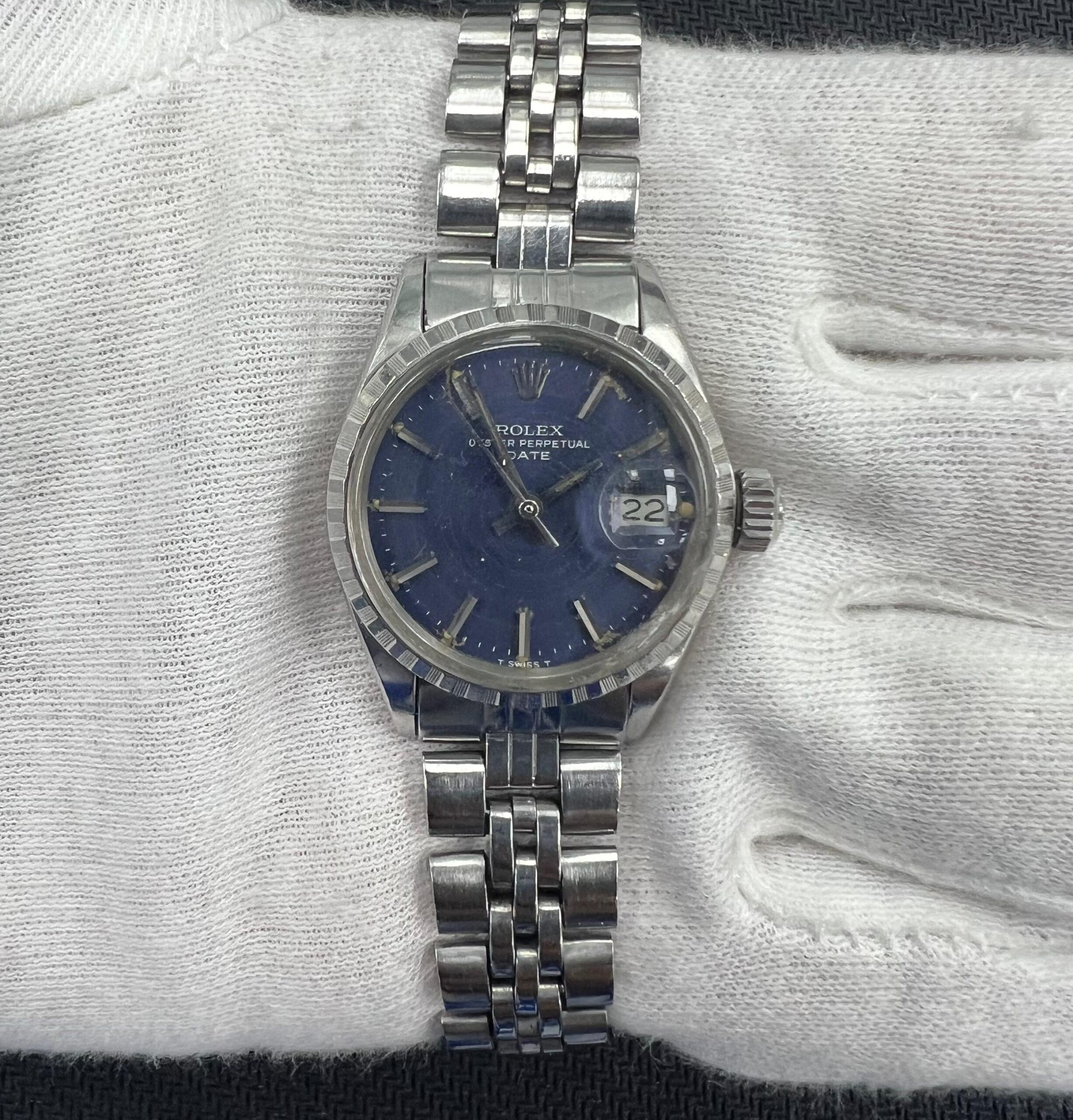 ROLEX OYSTER PERPETUAL DATE 6524BL