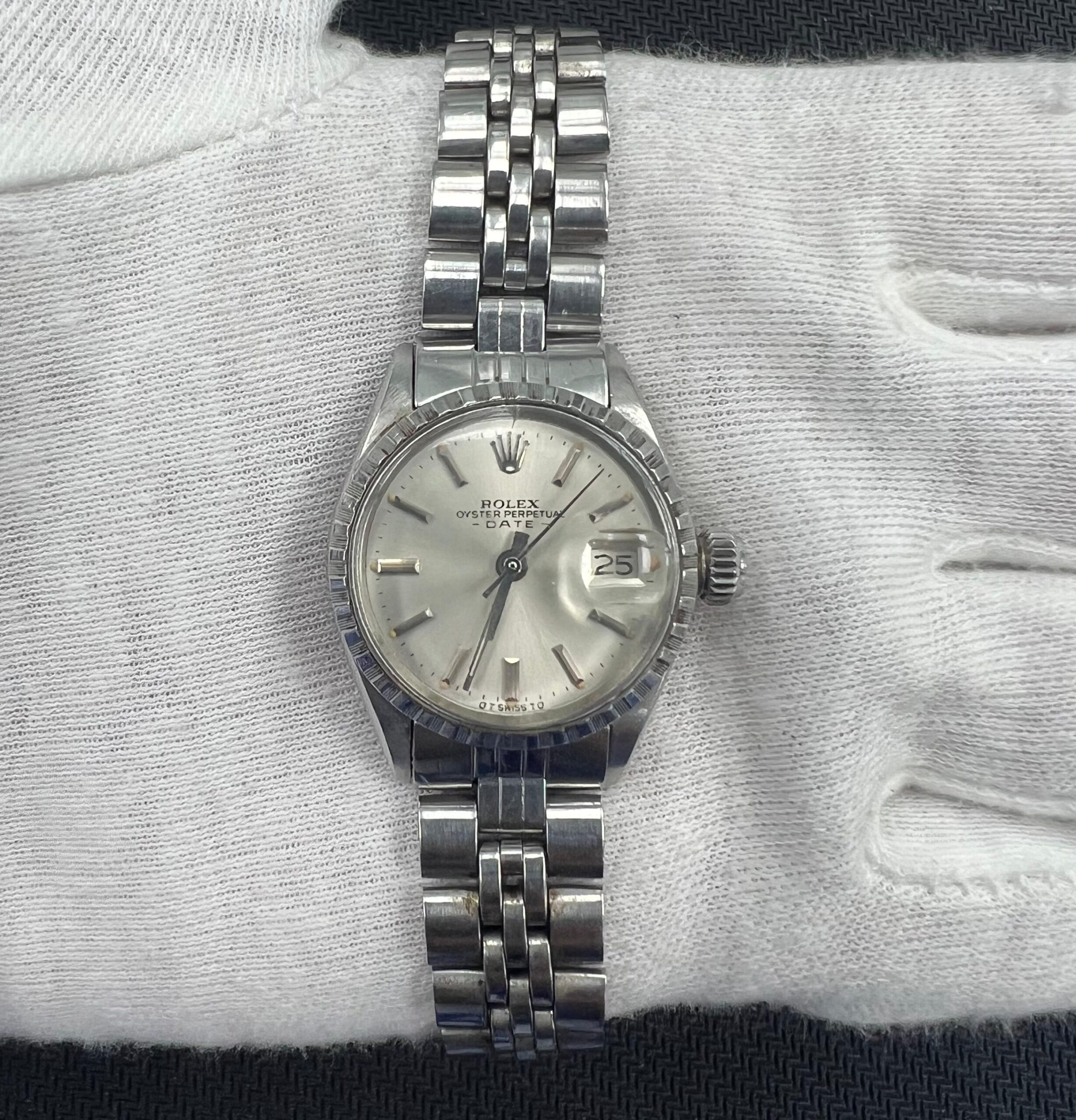 ROLEX OYSTER PERPETUAL DATE 6524SV
