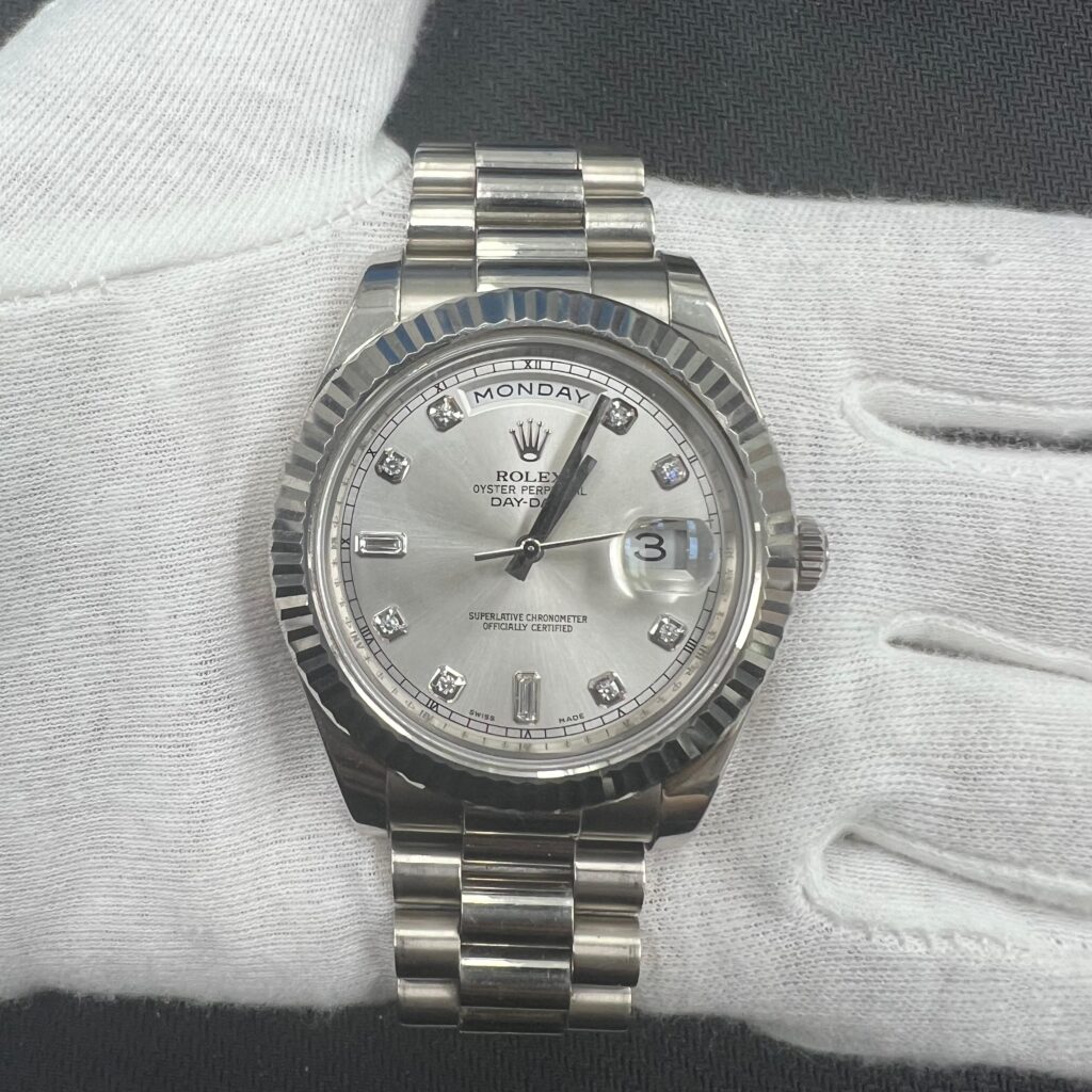 ROLEX DAY-DATE II 218239
