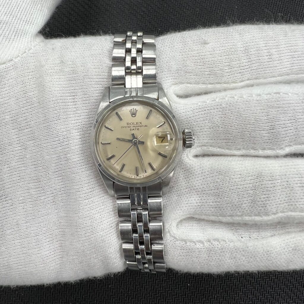 ROLEX OYSTER PERPETUAL DATE 6519