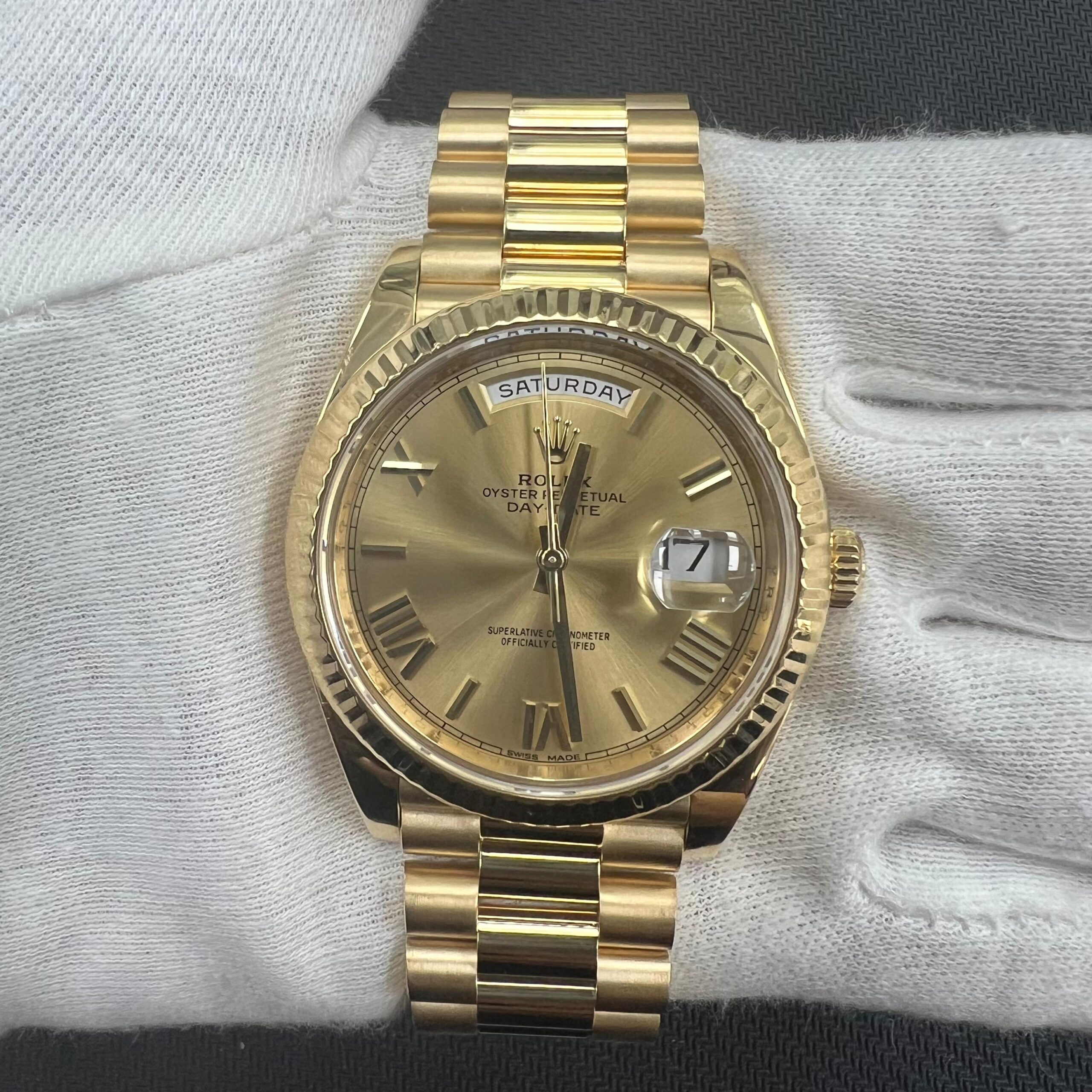 ROLEX DAY-DATE 228238